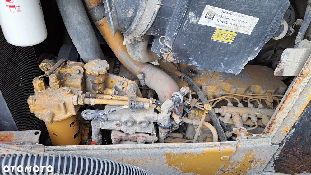 Caterpillar D6N XL - 4