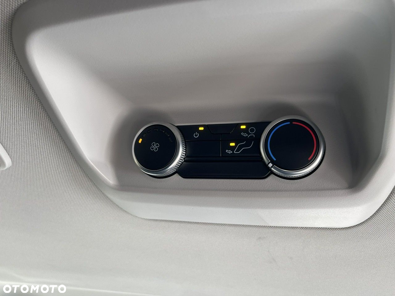 Ford Tourneo Custom 2.0 EcoBlue L2 Active SelectShift - 13