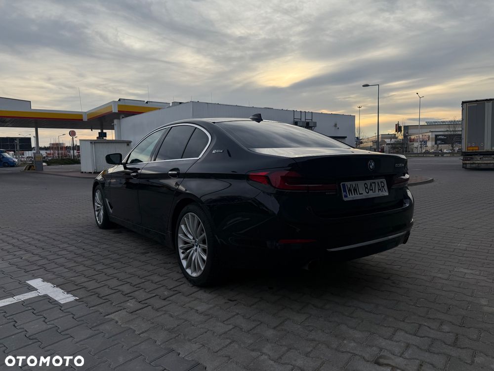 BMW Seria 5 530e iPerformance GPF Sport - 4