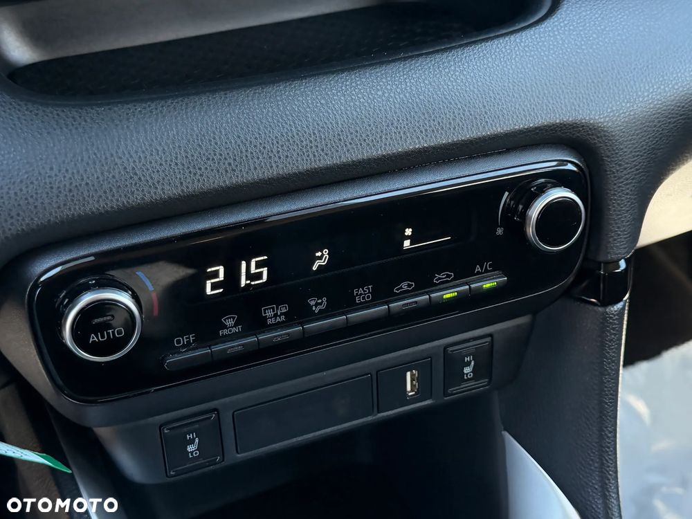 Toyota Yaris Hybrid 1.5 Comfort - 19