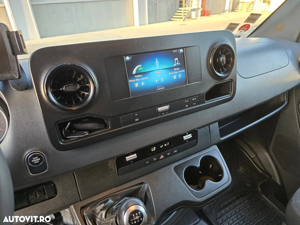 Mercedes-Benz Sprinter - 10