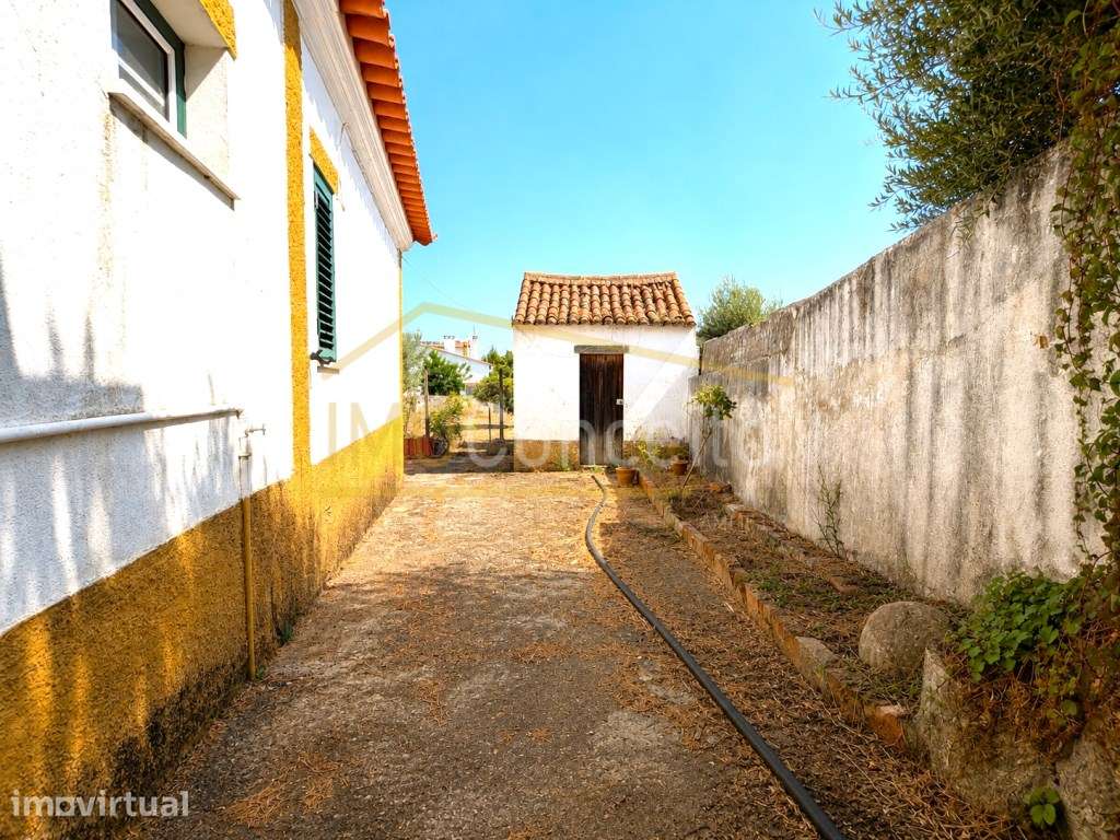 Moradia T4 com Quintal em Santa Margarida da Coutada Espaço e Tranq... - Grande imagem: 2/30