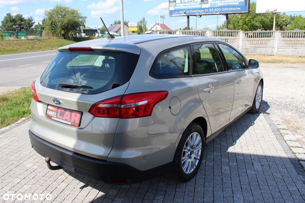 Ford Focus 1.6 TDCi ECOnetic 88g Start-Stopp-System Titanium - 10
