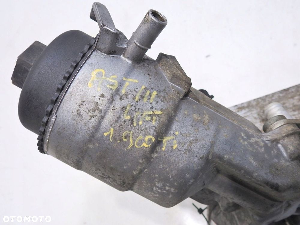 OBUDOWA FILTRA OLEJU CHŁODNICZKA ASTRA H 1.9 CDTI - 2