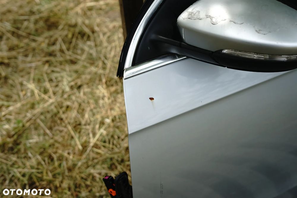 Drzwi przód przednie prawe VW Passat B7 Sedan LA7W - 2