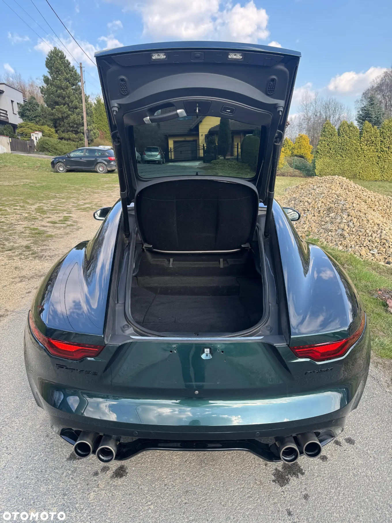 Jaguar F-Type - 24