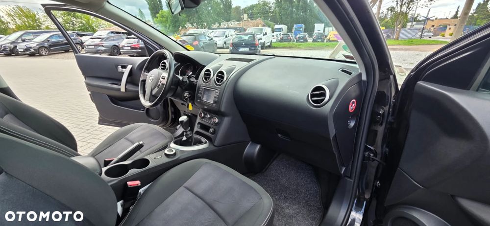 Nissan Qashqai 1.6 dCi 4 x 4 DPF Start/Stop tekna - 38