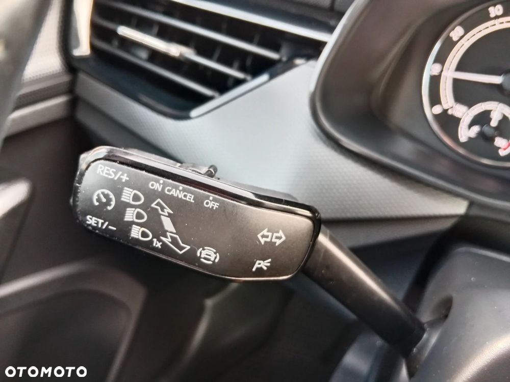 Skoda Kamiq 1.0 TSI Style DSG - 33