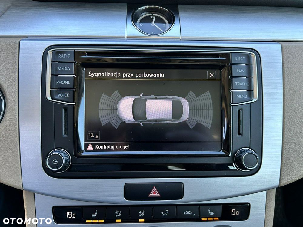 Volkswagen Passat CC - 21