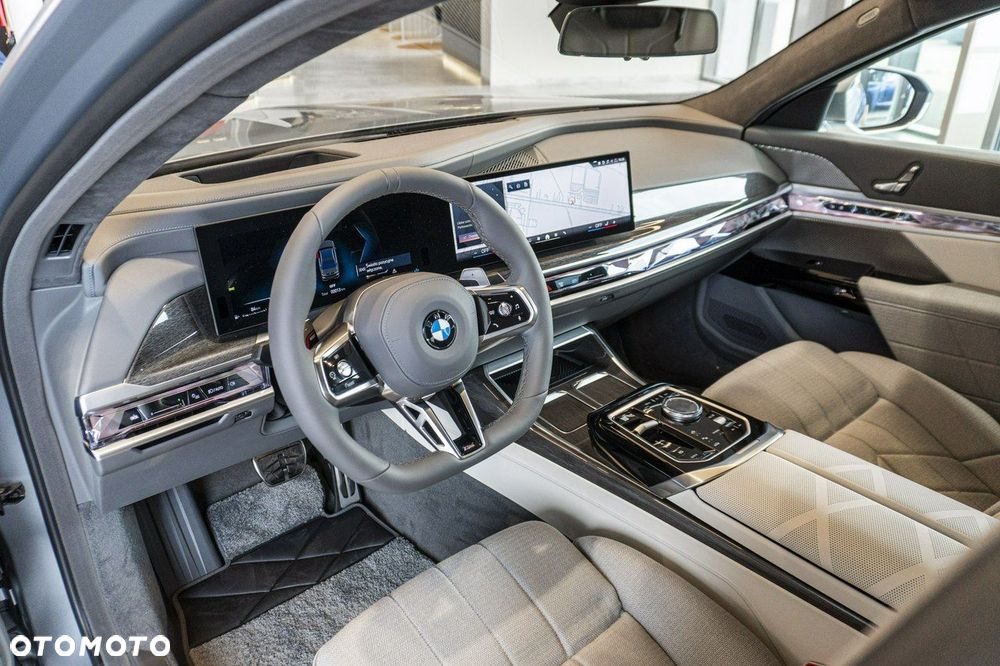 BMW Seria 7 - 11