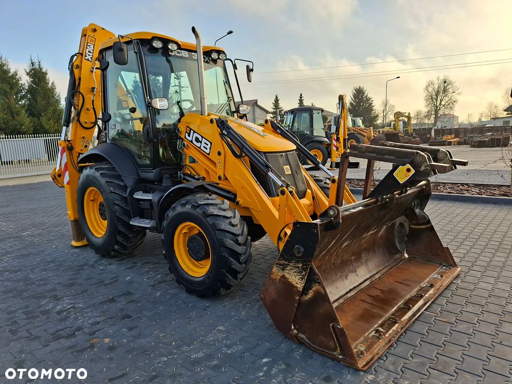 JCB 3CX Rok 2017 - 5