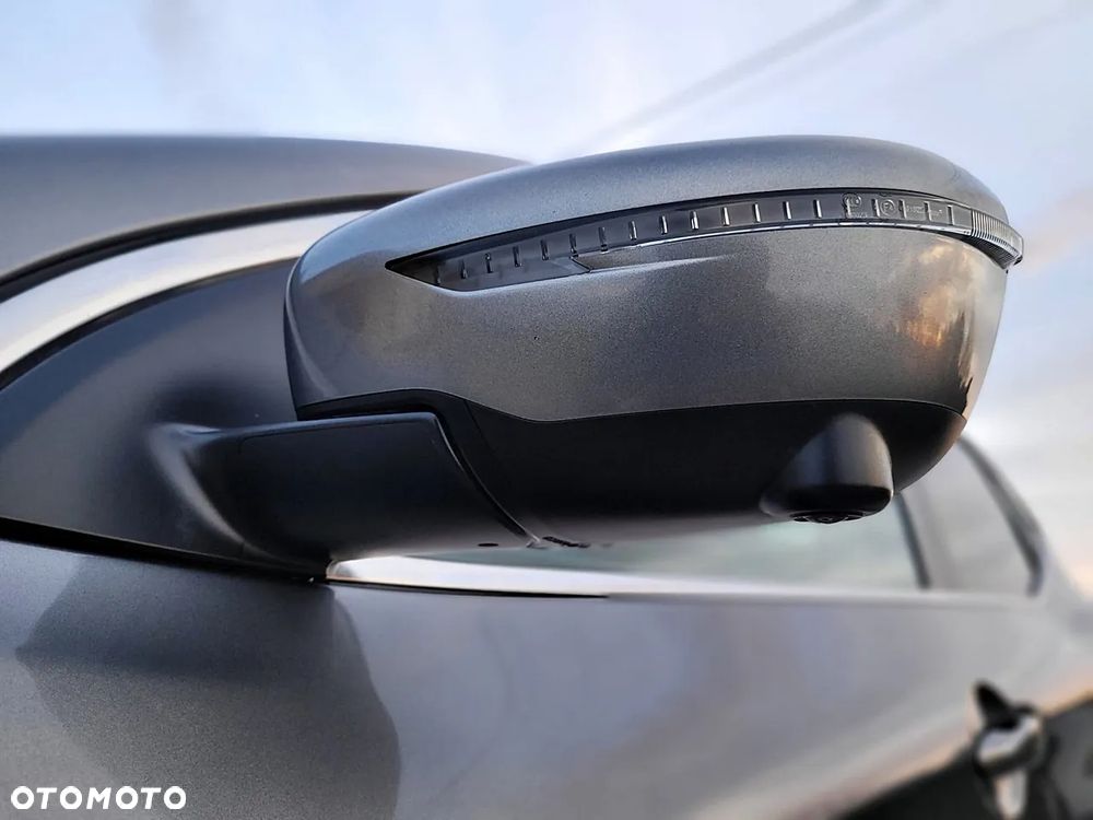 Nissan Qashqai 1.6 dCi Xtronic TEKNA+ - 29