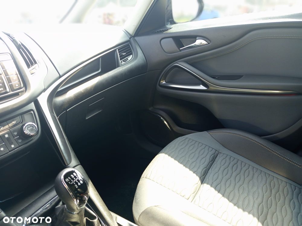 Opel Zafira - 20