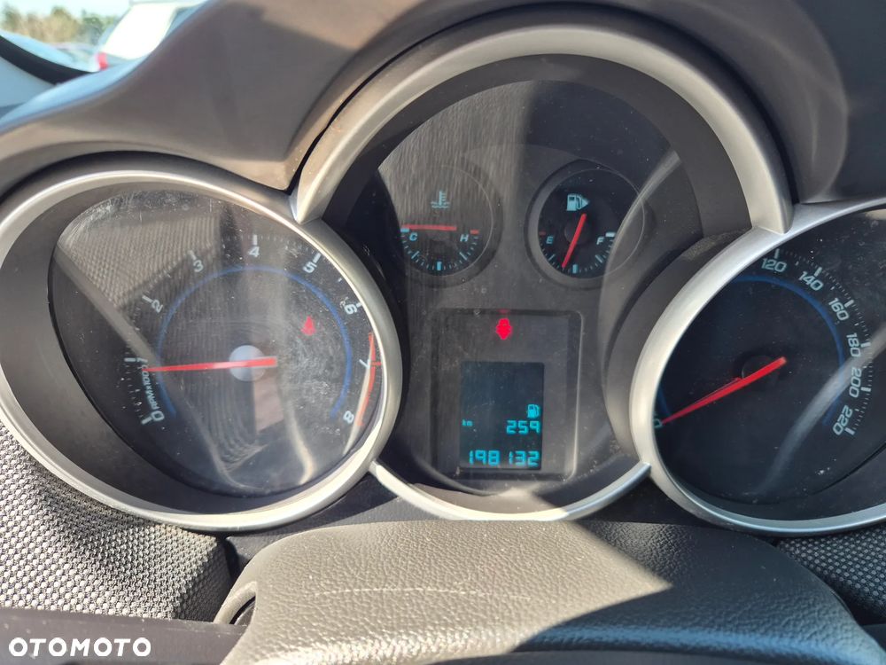 Chevrolet Cruze 1.6 - 14