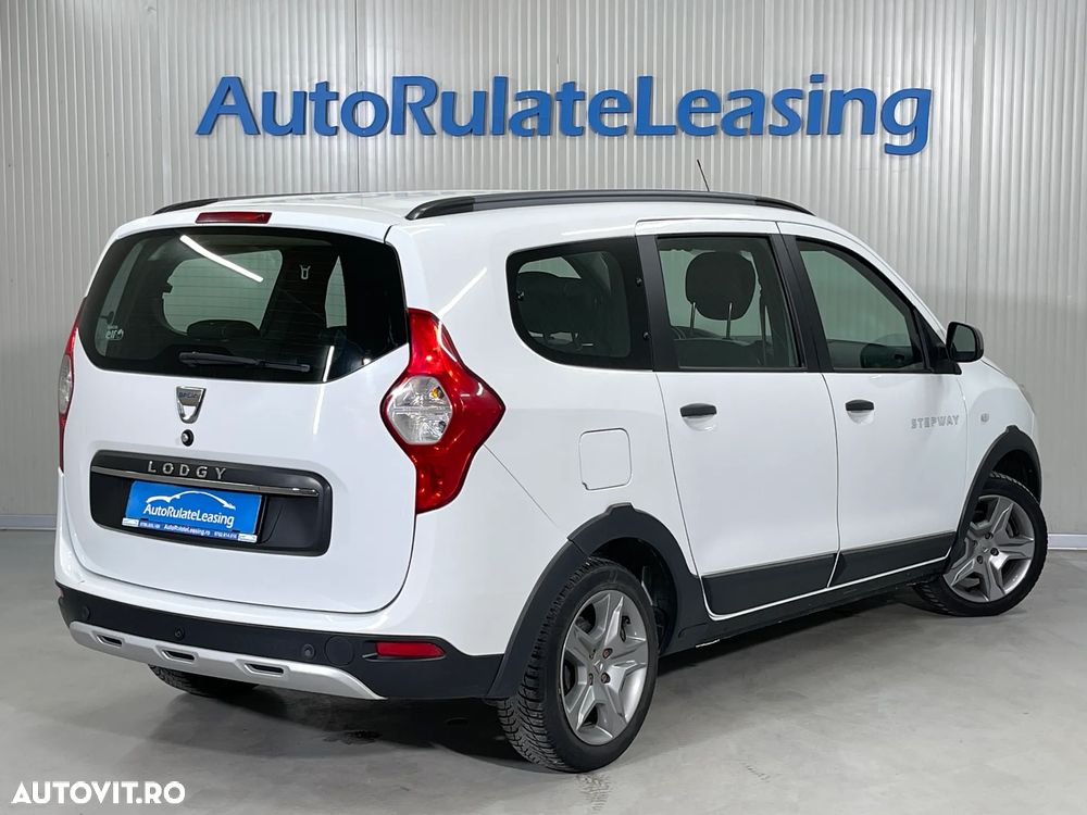 Dacia Lodgy 1.5 Blue dCi Stepway - 4