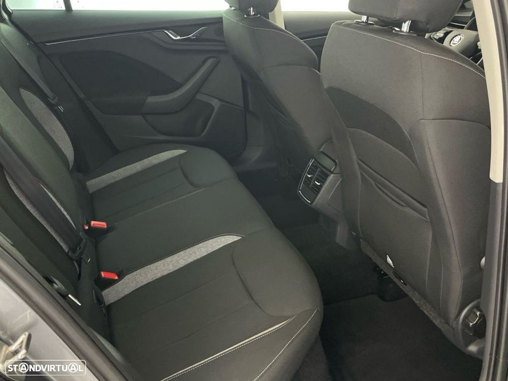 Skoda Scala 1.0 TSI DSG - 23