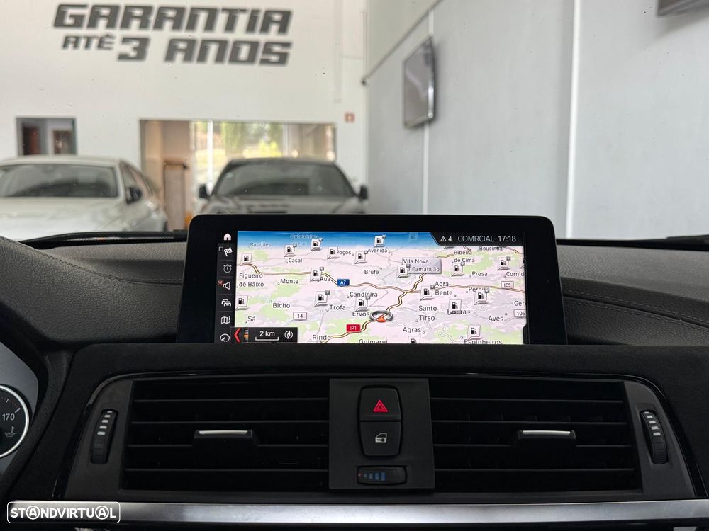 BMW 330 e iPerformance Pack M - 23