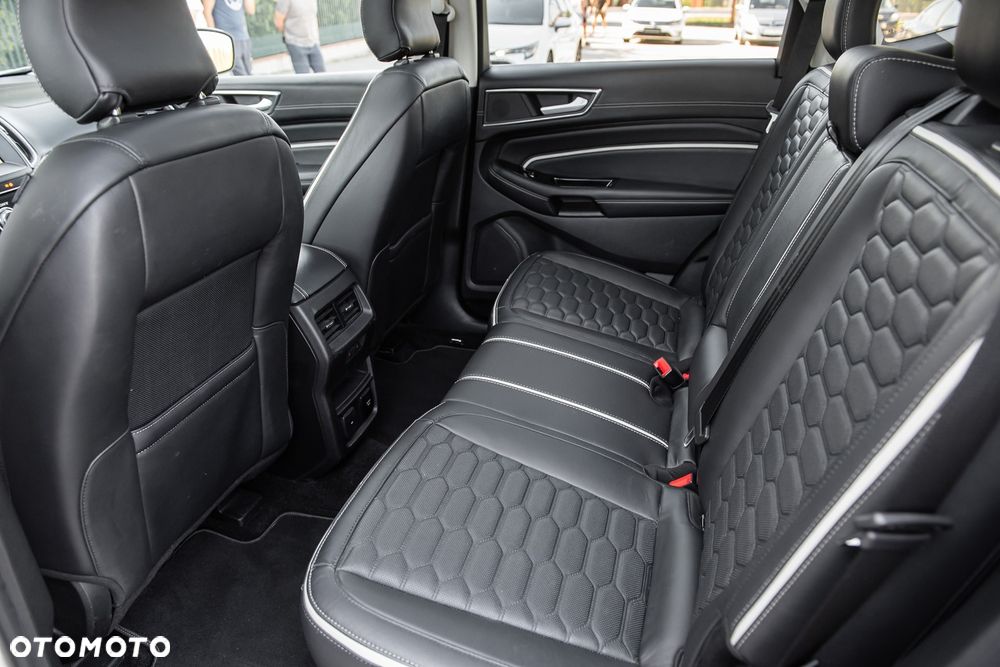 Ford Edge 2.0 TDCi Bi-Turbo 4x4 Vignale - 30