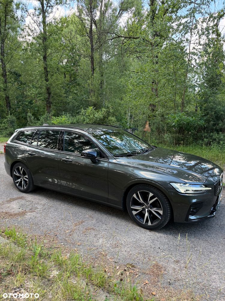 Volvo V60 B3 B R-Design - 10