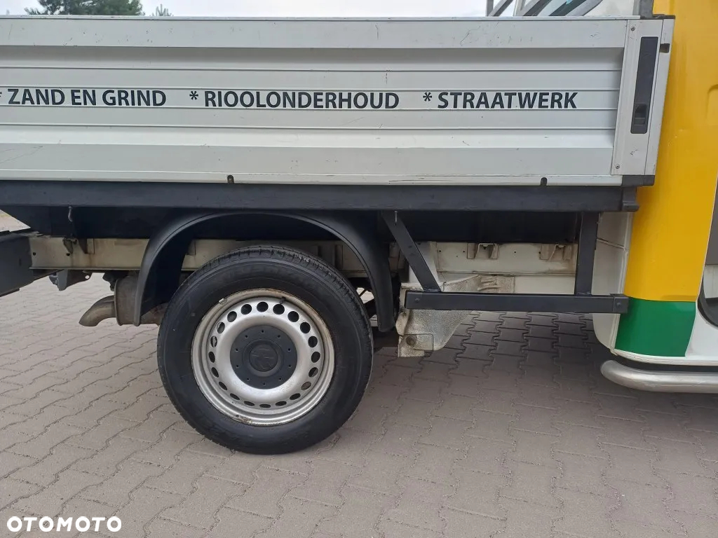 Volkswagen Transporter - 11
