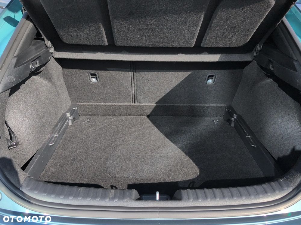 Kia XCeed 1.5 T-GDI M - 17