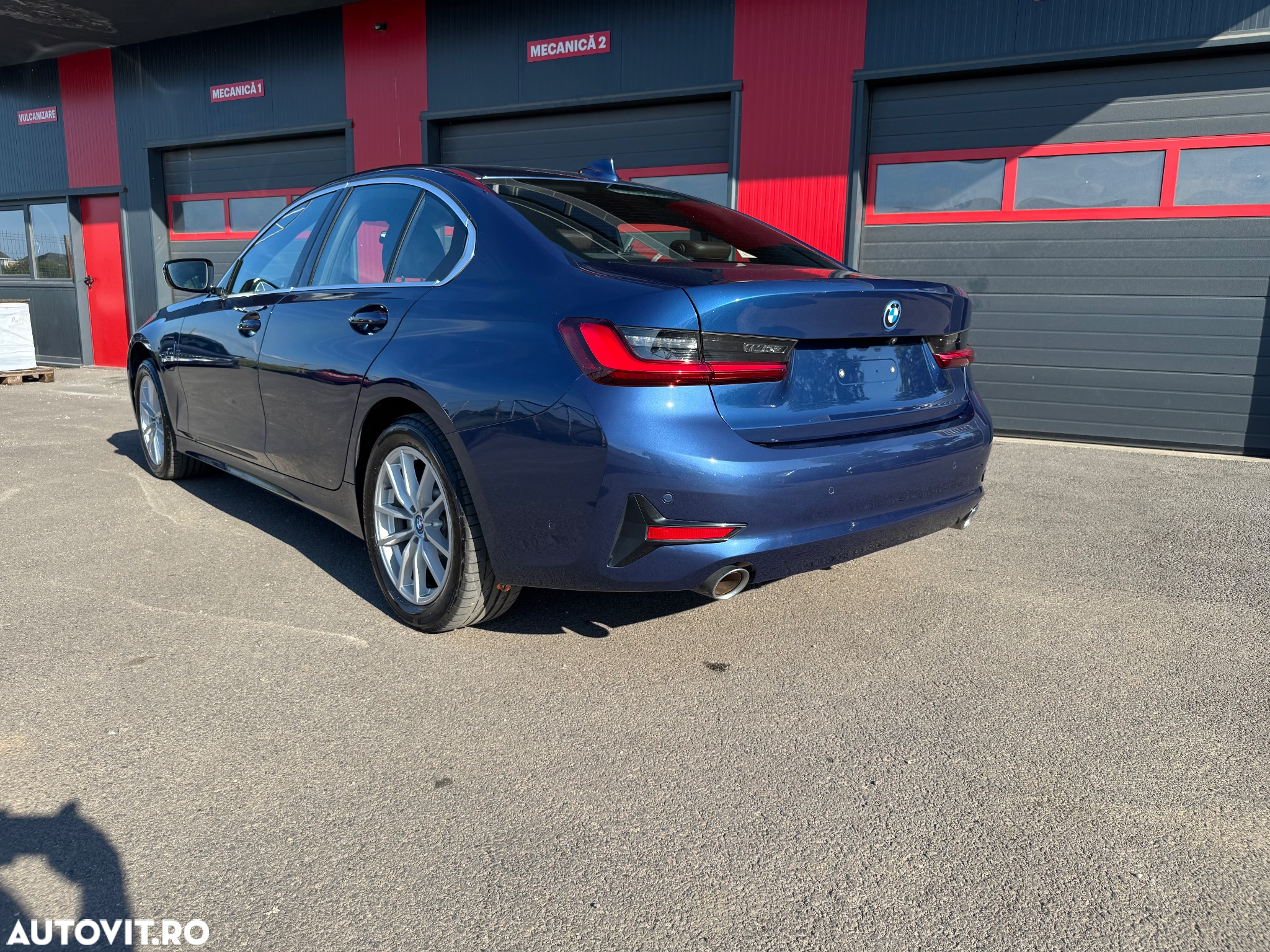 BMW Seria 3 330e AT PHEV - 3