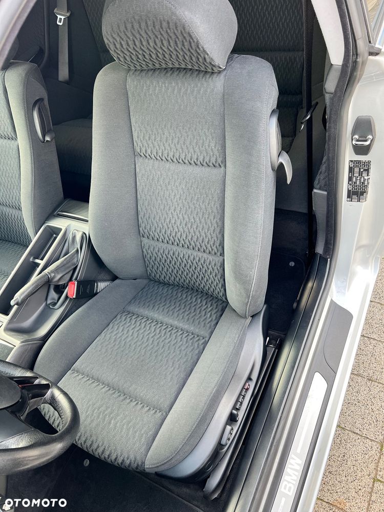 BMW Seria 3 323 CI - 9