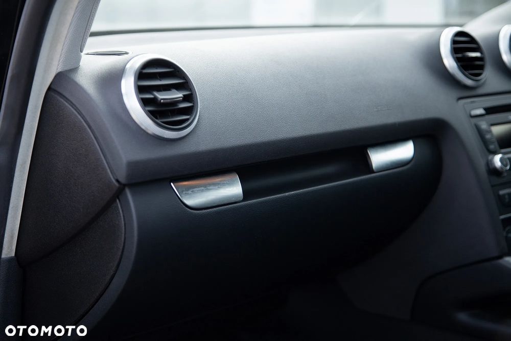 Audi A3 Sportback 2.0 TDI DPF Ambition - 5