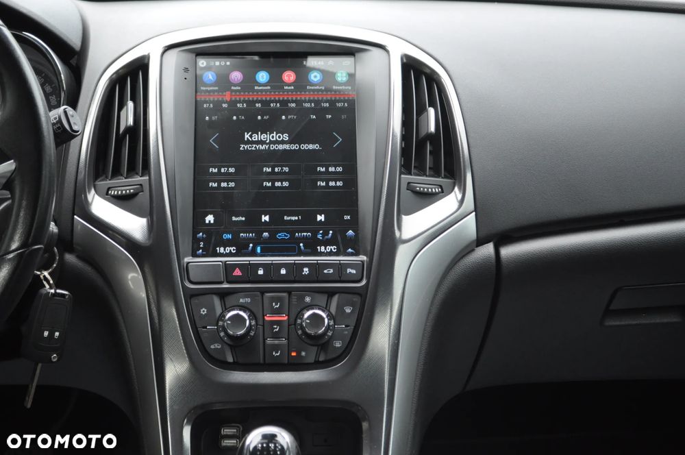 Opel Astra 1.4 Turbo Cosmo - 28