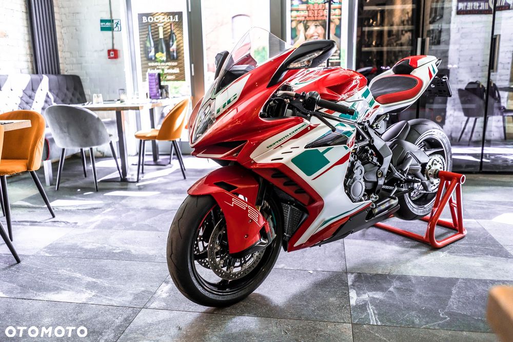 MV AGUSTA F3 - 6