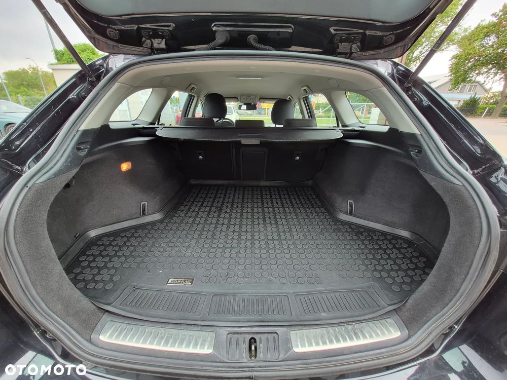 Toyota Avensis 1.8 Premium - 25