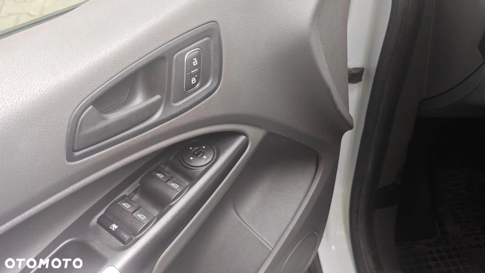 Ford Transit Connect Kombi 220 L1 Active PowerShift - 6