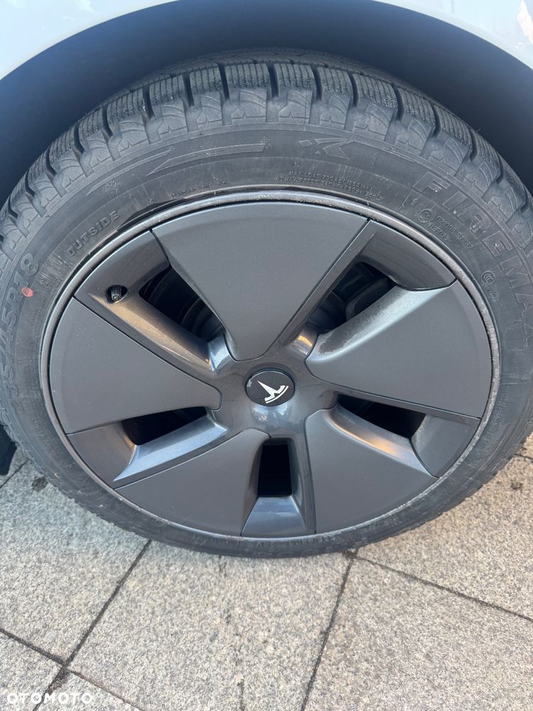 Tesla Model 3 Standard Range Plus - 13