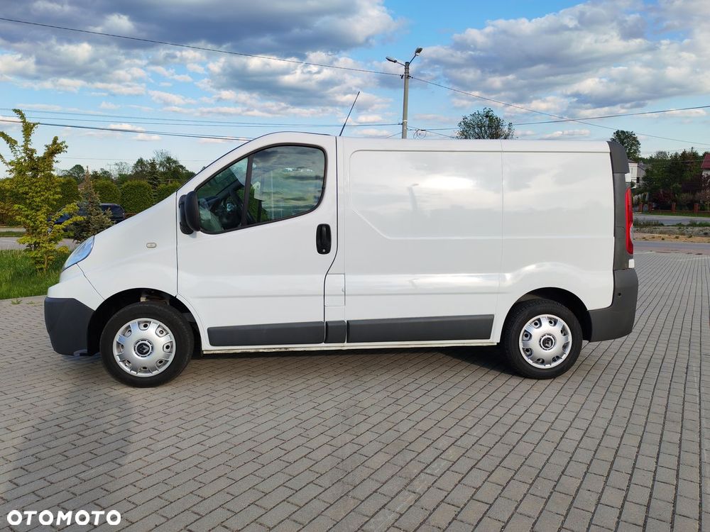 Renault TRAFIC - 10
