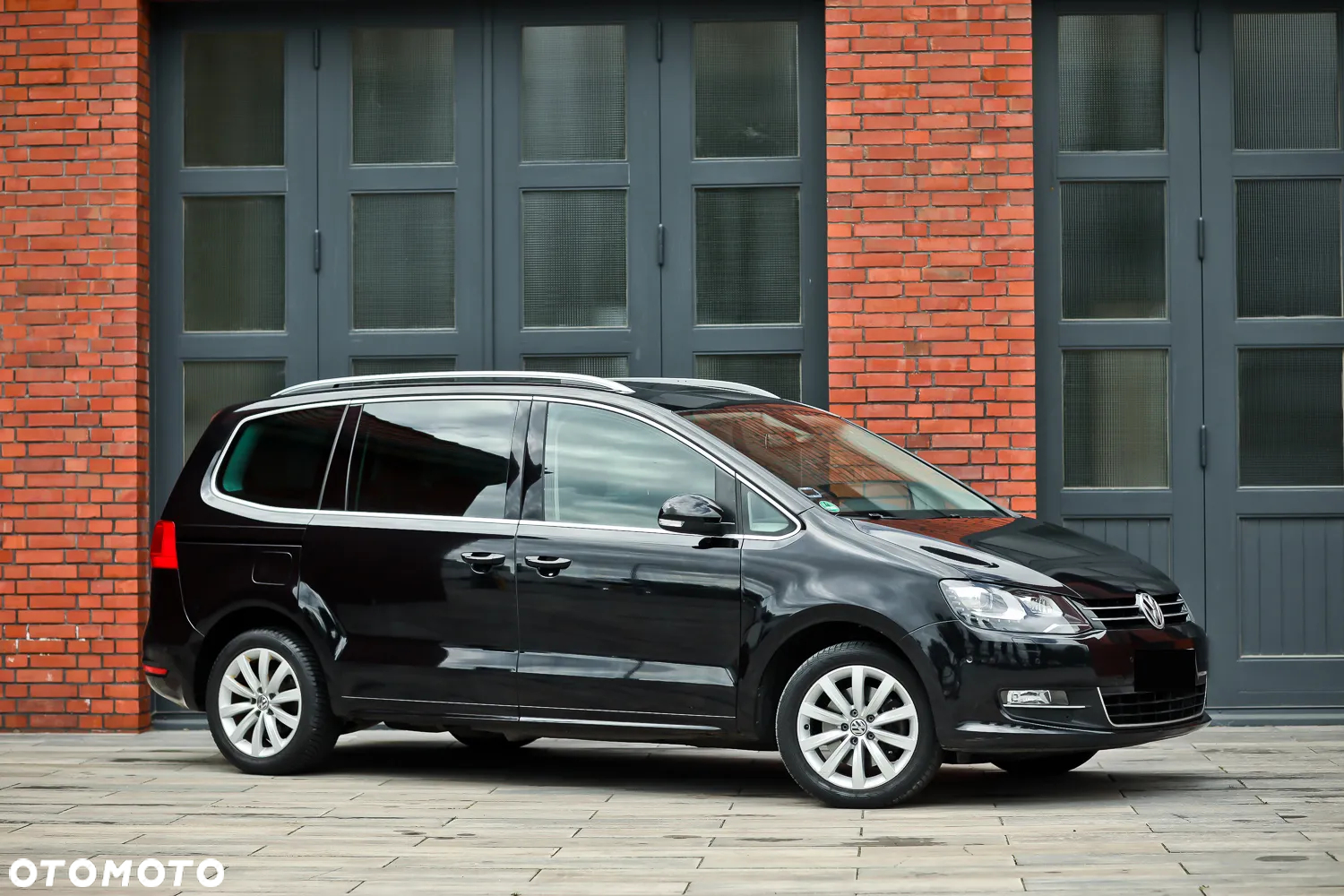 Volkswagen Sharan 2.0 TDI DSG BlueMotion Technology Highline - 4