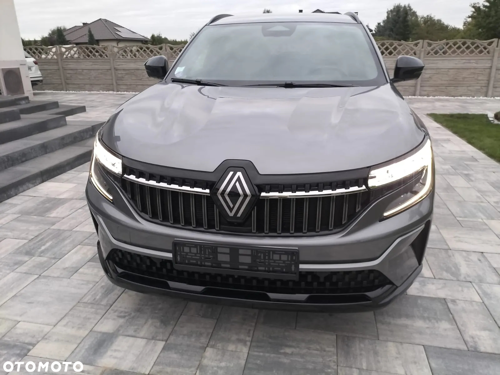Renault Espace Full Hybrid E-TECH 200 Iconic 5-Sitzer - 3