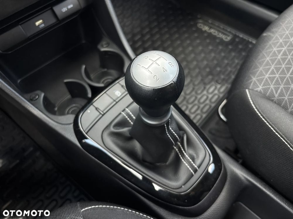 Kia Picanto 1.2 L - 19