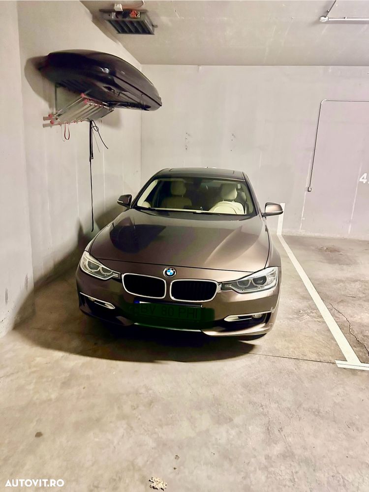 BMW Seria 3 328i Touring Aut. - 1