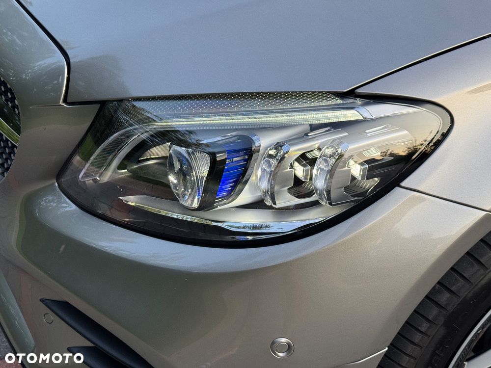 Mercedes-Benz Klasa C 300 e 9G-TRONIC AMG Line - 8