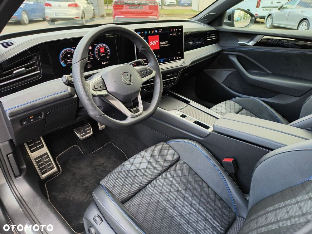 Volkswagen Passat - 15