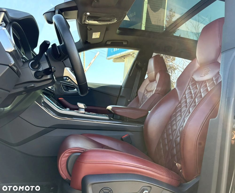 Audi SQ8 - 9