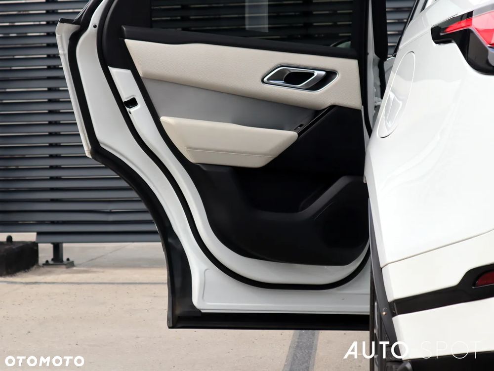 Land Rover Range Rover Velar 2.0 P400e PHEV R-Dynamic SE - 37