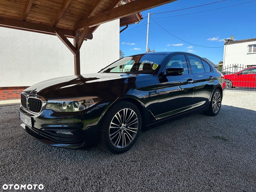 BMW Seria 5 520d Sport Line - 4