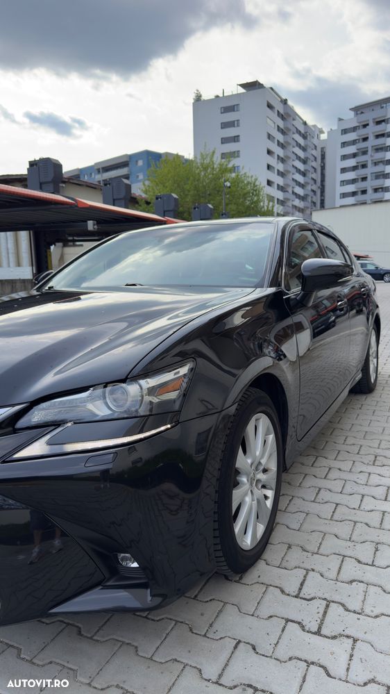 Lexus Seria GS - 10