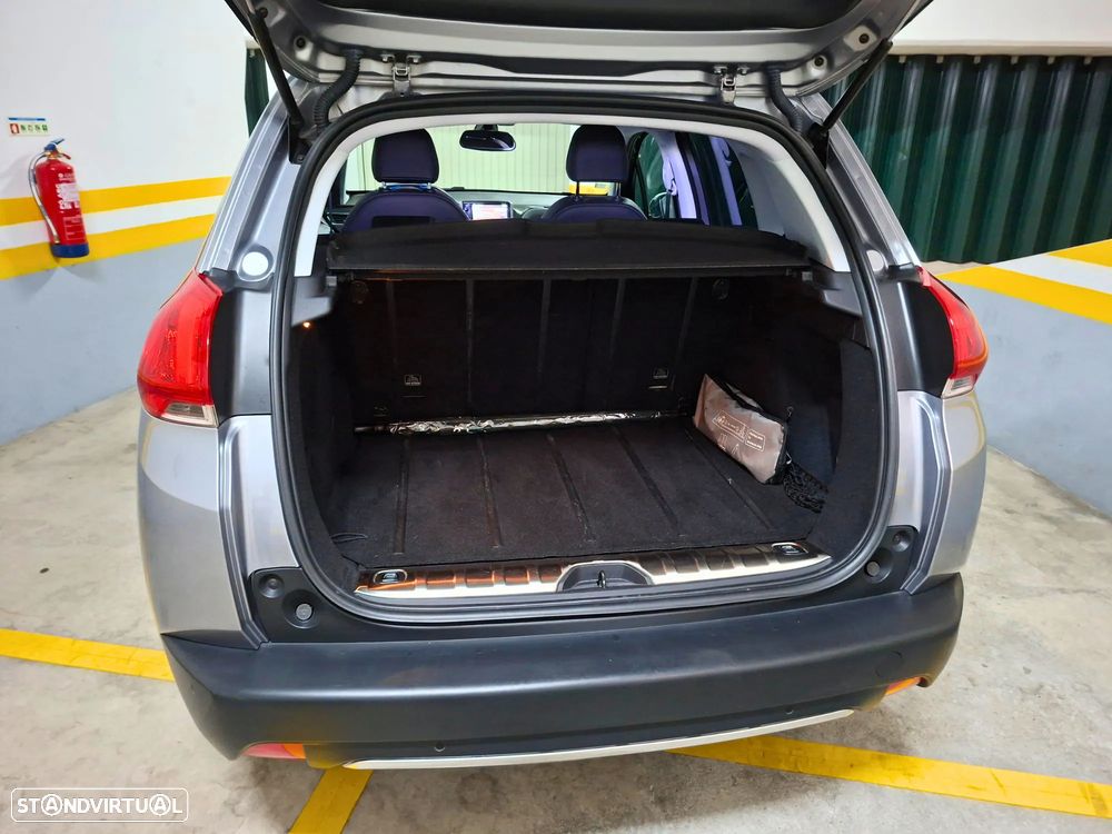 Peugeot 2008 1.6 e-HDi Allure - 6