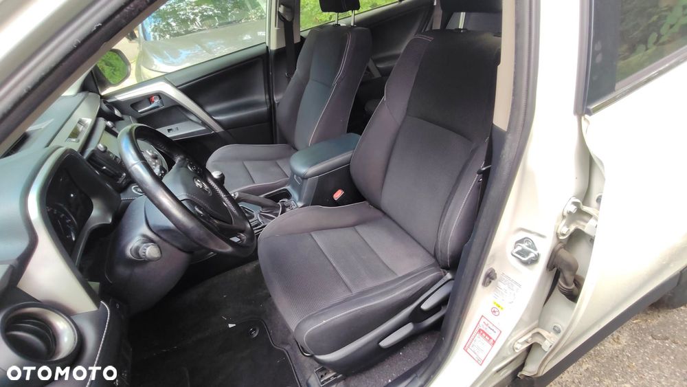 Toyota RAV4 - 11