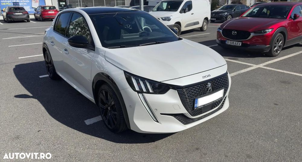 Peugeot 208 1.2 L PureTech STT EAT8 GT Pack - 9