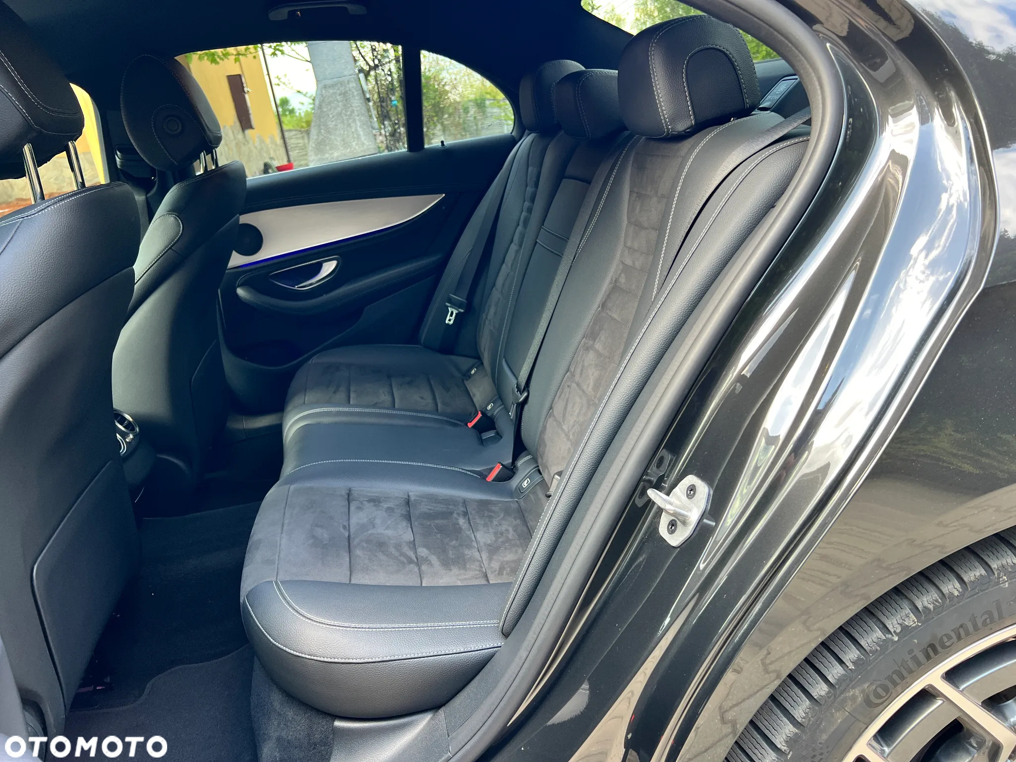 Mercedes-Benz Klasa E 300 AMG - 16