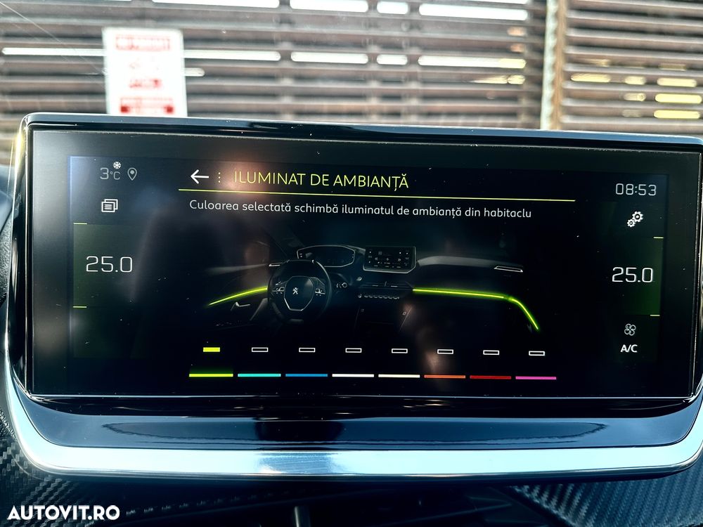 Peugeot 2008 PureTech 130 EAT8 GT Exclusive - 12