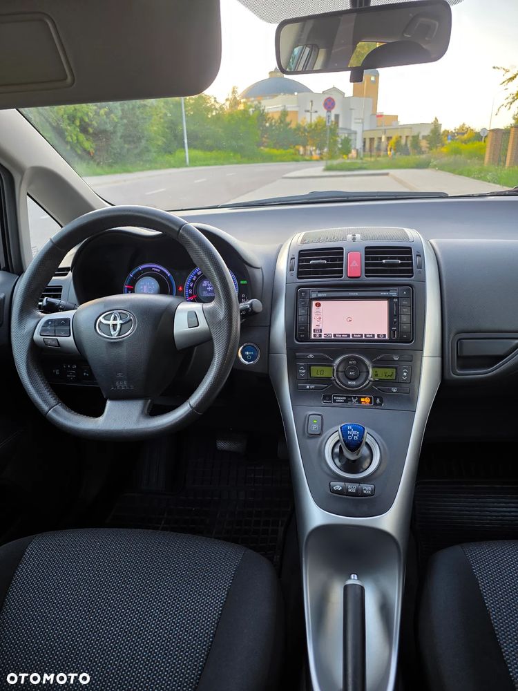 Toyota Auris 1.8 HSD Luna - 10